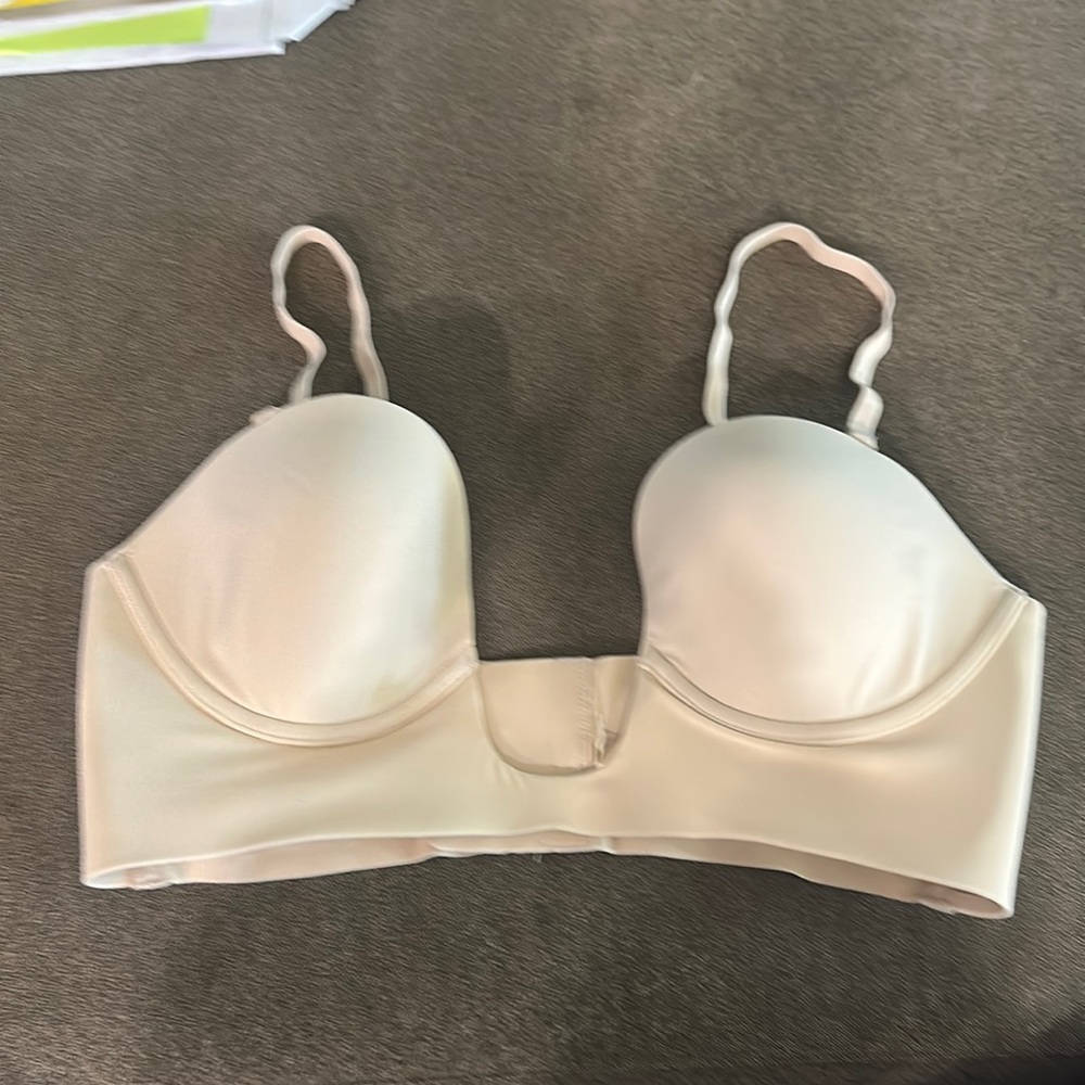 Skims bra